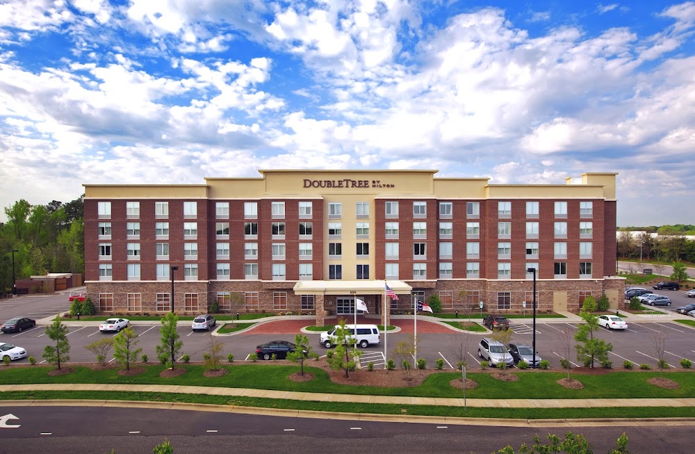DoubleTree by Hilton Hotel Raleigh – Cary